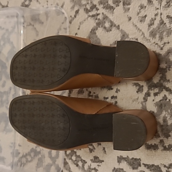 Adrienne Vittadina Tan 8 - Picture 4 of 5